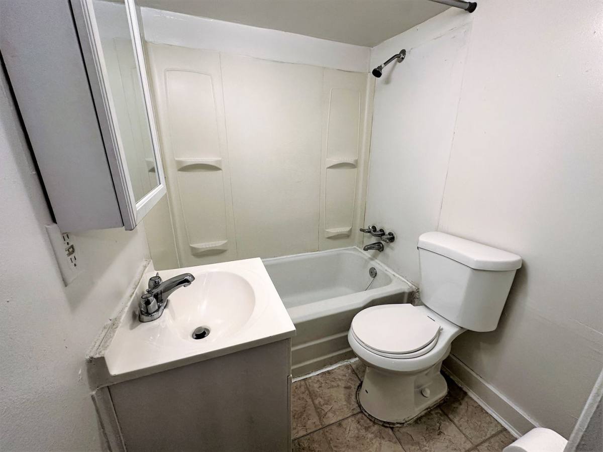Townhouse for rent at 224 S Fairmount St, Pittsburgh, PA 15206