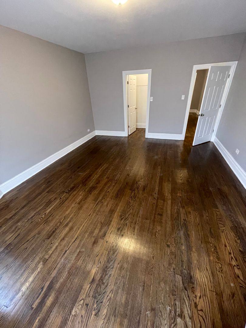 Apartment for rent at 11019 S Vernon Ave, Chicago, IL 60628