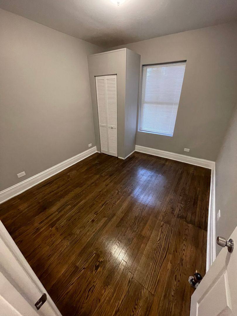 Apartment for rent at 11019 S Vernon Ave, Chicago, IL 60628