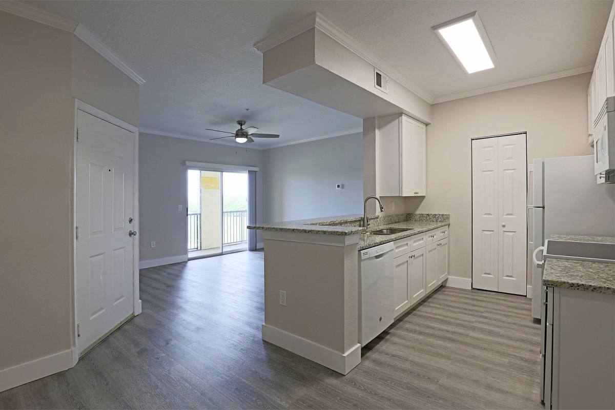 Apartment for rent at 11480 Villa Grand, Fort Myers, FL 33913