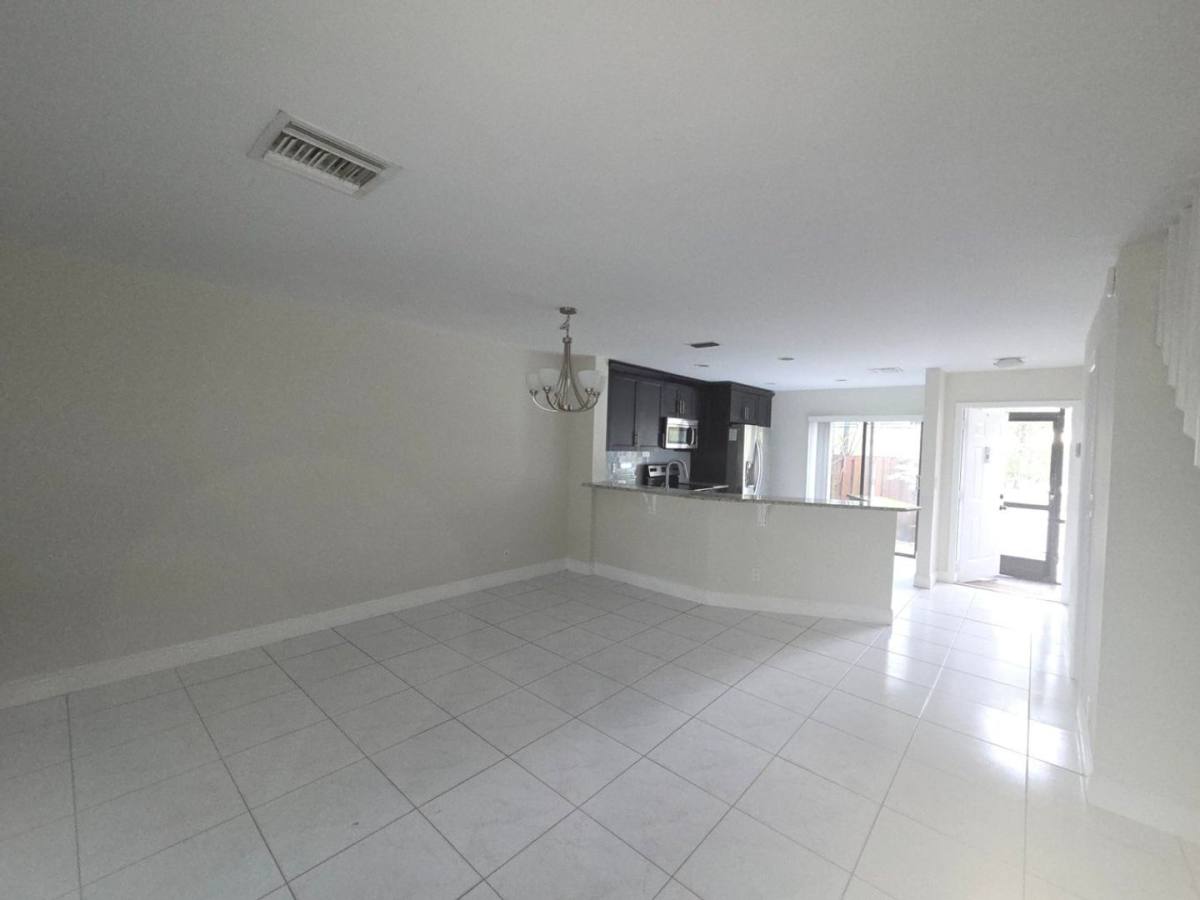 Townhouse for rent at 7890 Lago Del Mar Dr, Boca Raton, FL 33433