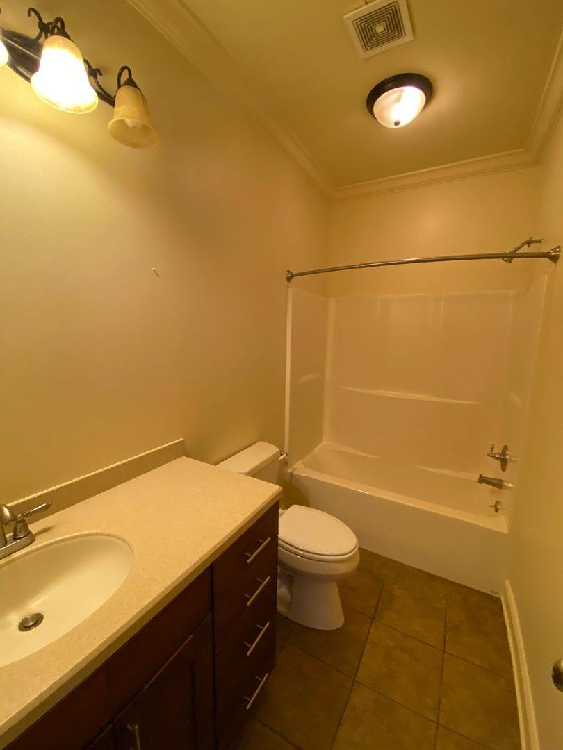 Apartment for rent at 1016 Villa, Jonesboro, AR 72401
