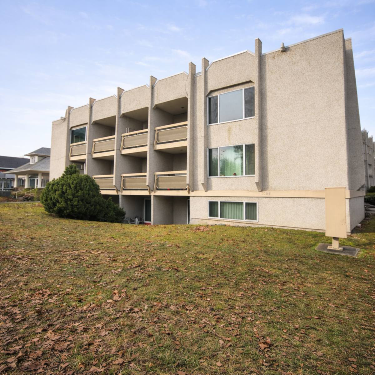 Apartment for rent at 508 E Mission Ave, Spokane, WA 99202