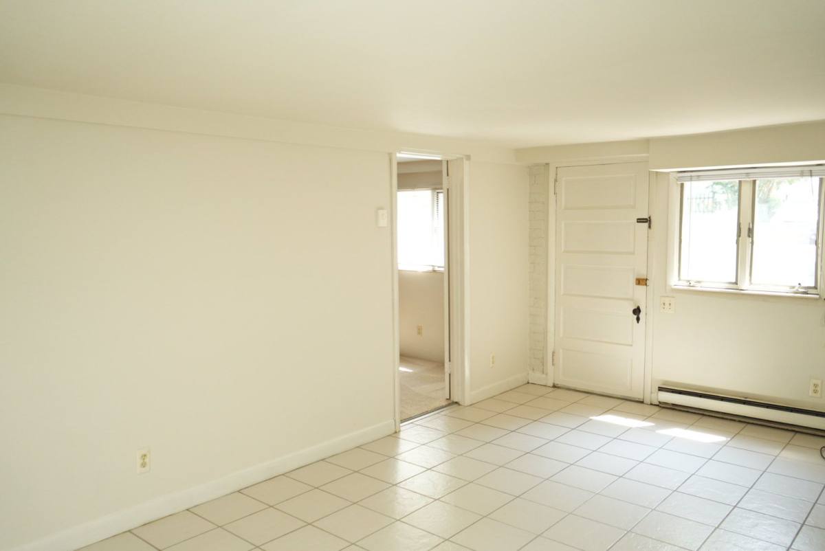 Apartment for rent at 109 Piedmont Ave N, Charlottesville, VA 22903