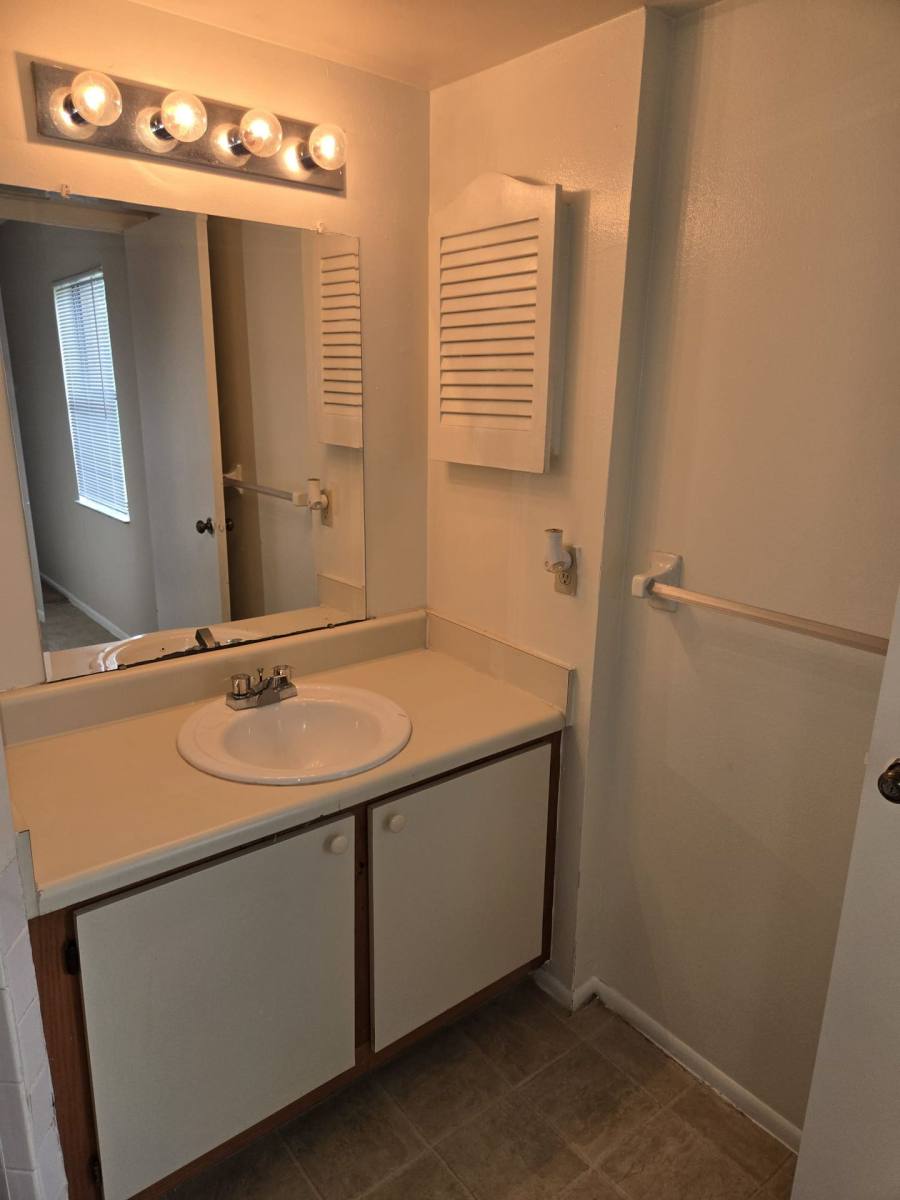 Condo for rent at 5331 Summerlin Rd #31-12, Fort Myers, FL 33919