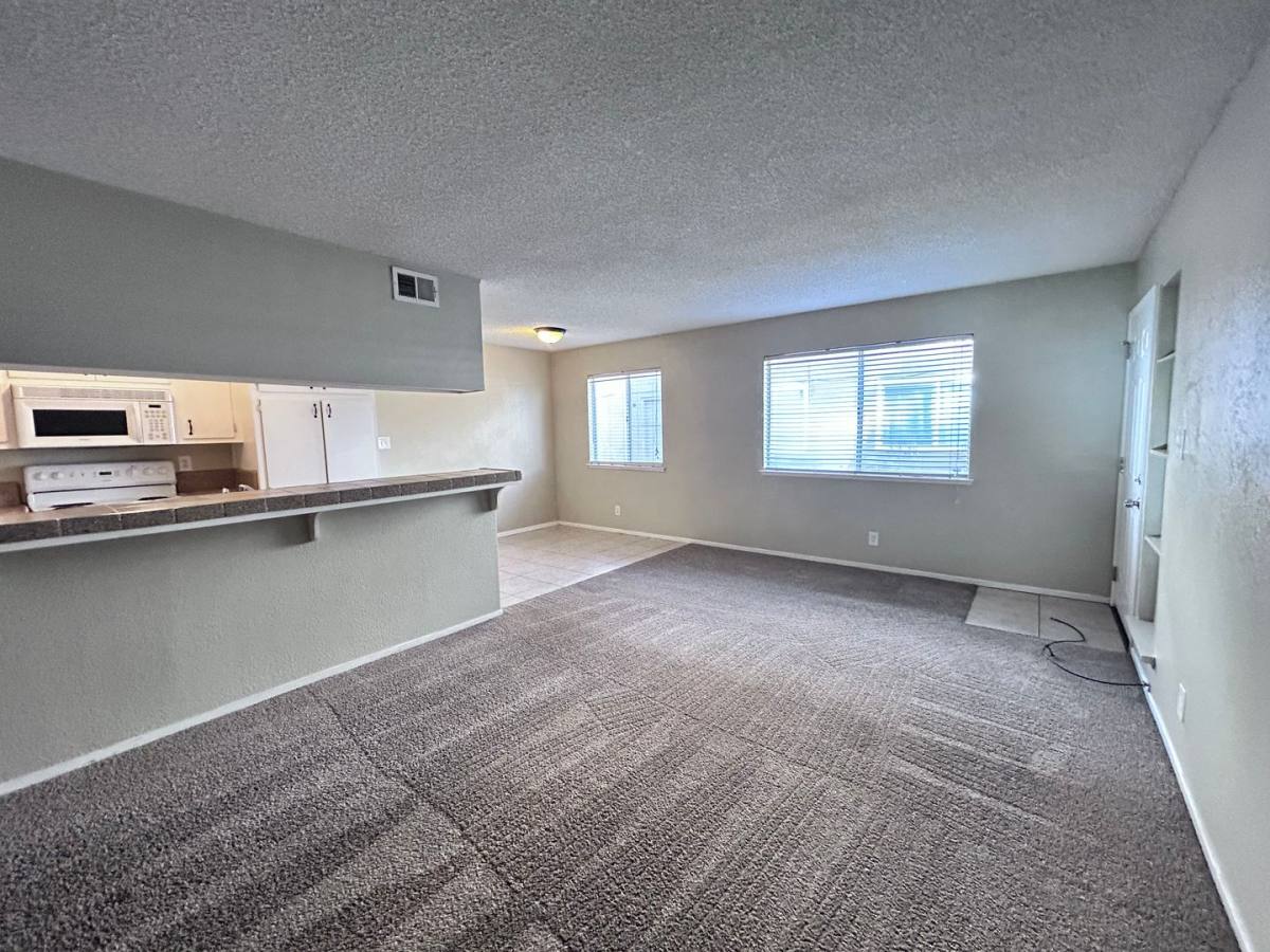 House for rent at 7408 Franklin Blvd, Sacramento, CA 95823