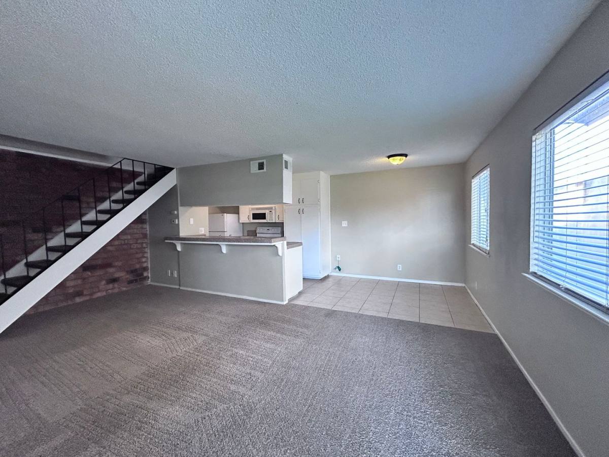 House for rent at 7408 Franklin Blvd, Sacramento, CA 95823