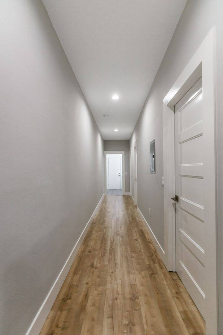 Apartment for rent at 415 N Coronado St, Los Angeles, CA 90026
