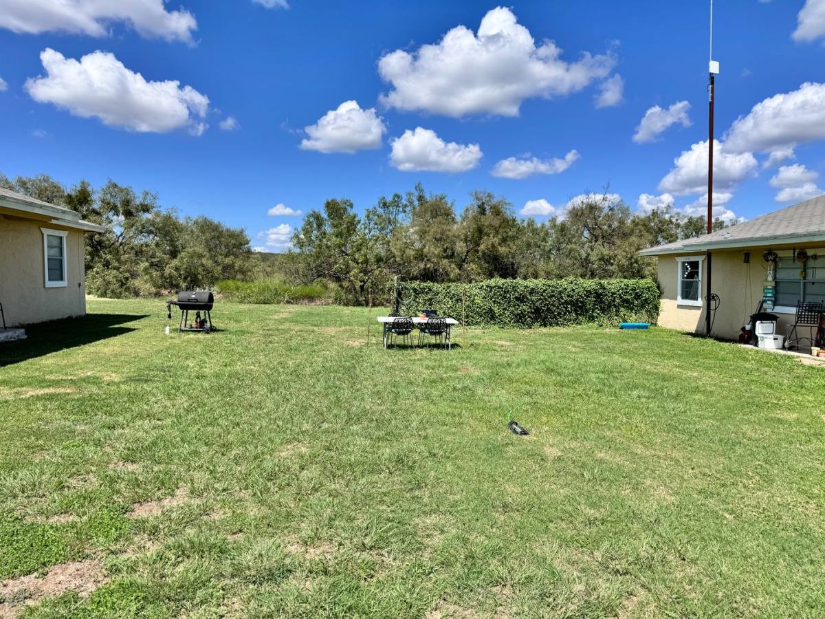 Apartment for rent at 1808 Springlake W, Brownwood, TX 76801