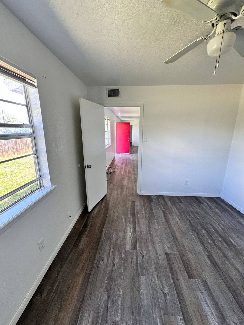 Apartment for rent at 1808 Springlake W, Brownwood, TX 76801