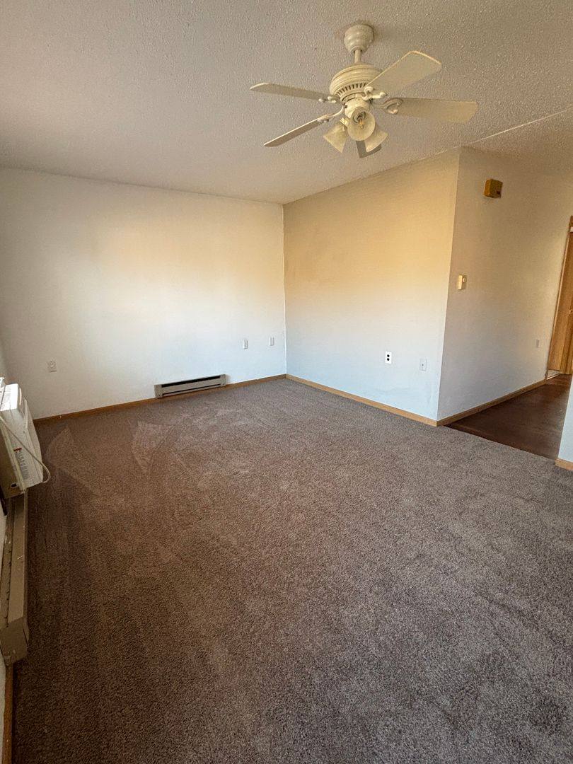 Apartment for rent at 425 N Dubuque St, North Liberty, IA 52317