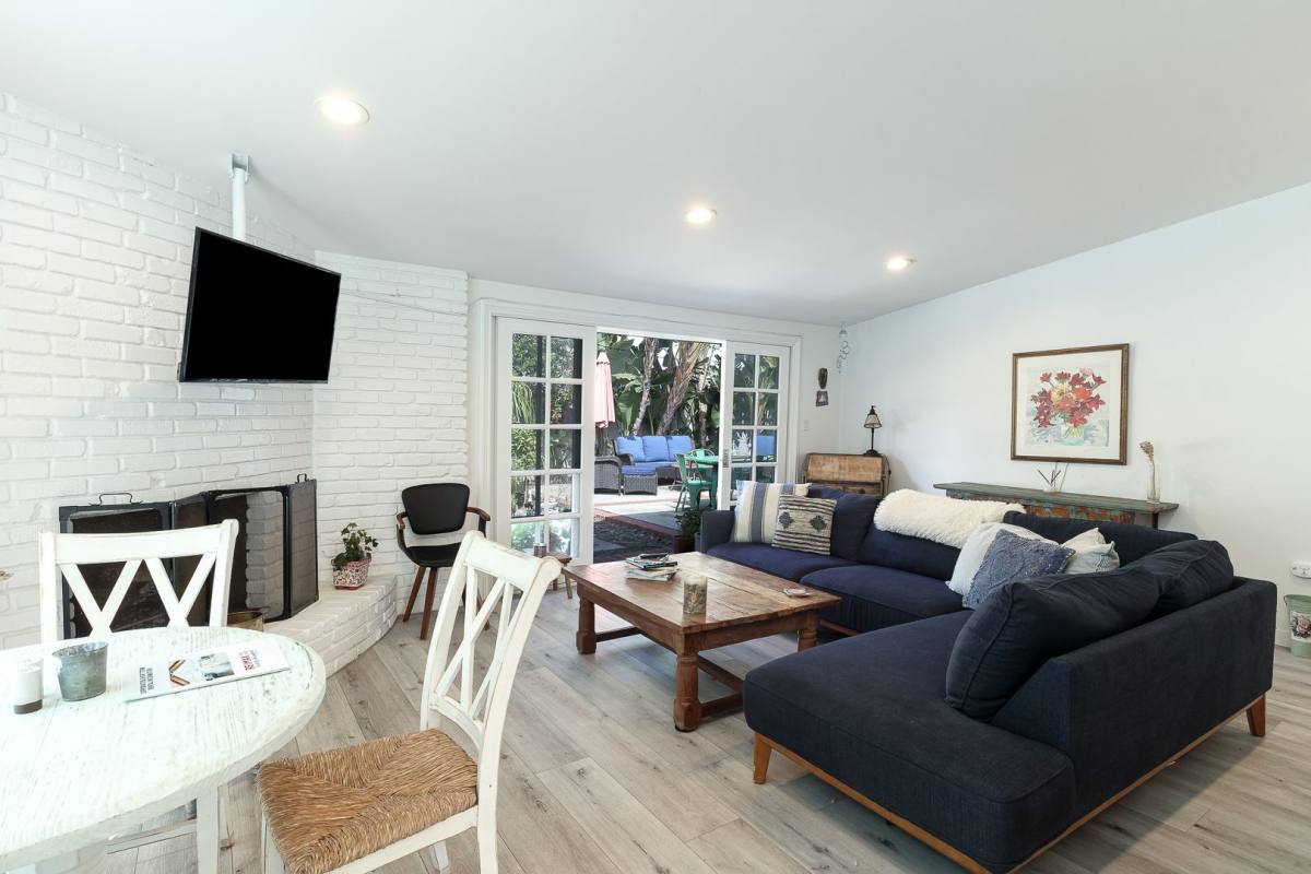 House for rent at 1089 Belfast Lane, Ventura, CA 93001