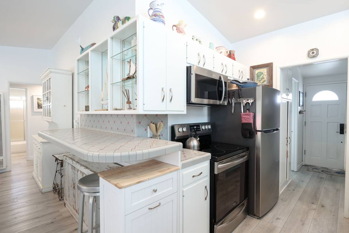 House for rent at 1089 Belfast Lane, Ventura, CA 93001