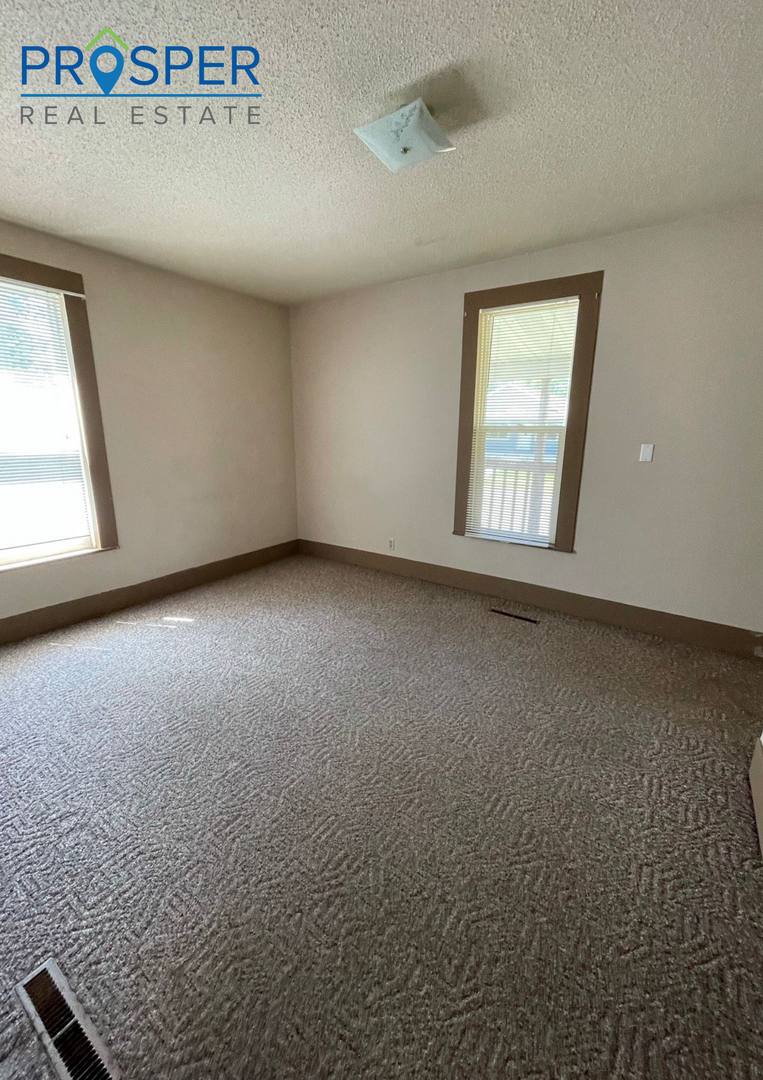 Apartment for rent at 315 9th Ave, Eau Claire, WI 54703