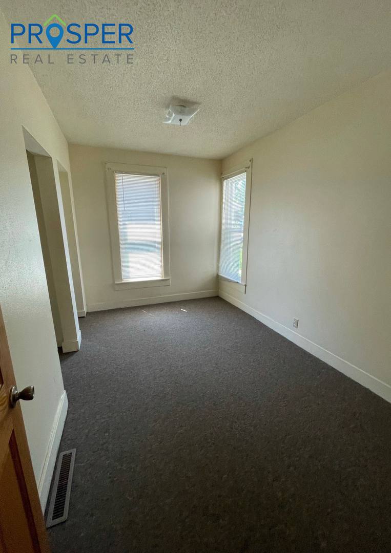 Apartment for rent at 315 9th Ave, Eau Claire, WI 54703