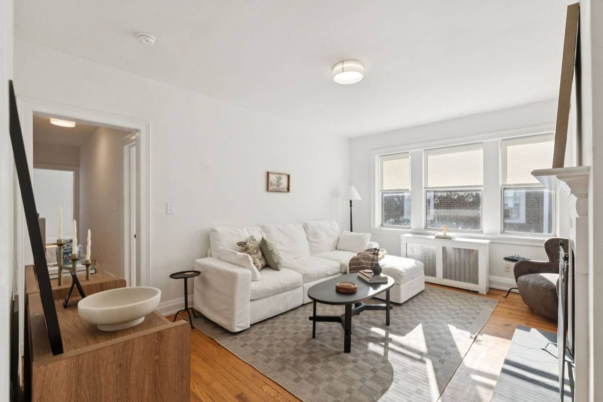 Apartment for rent at 10 Montgomery Ave, Bala Cynwyd, PA 19004