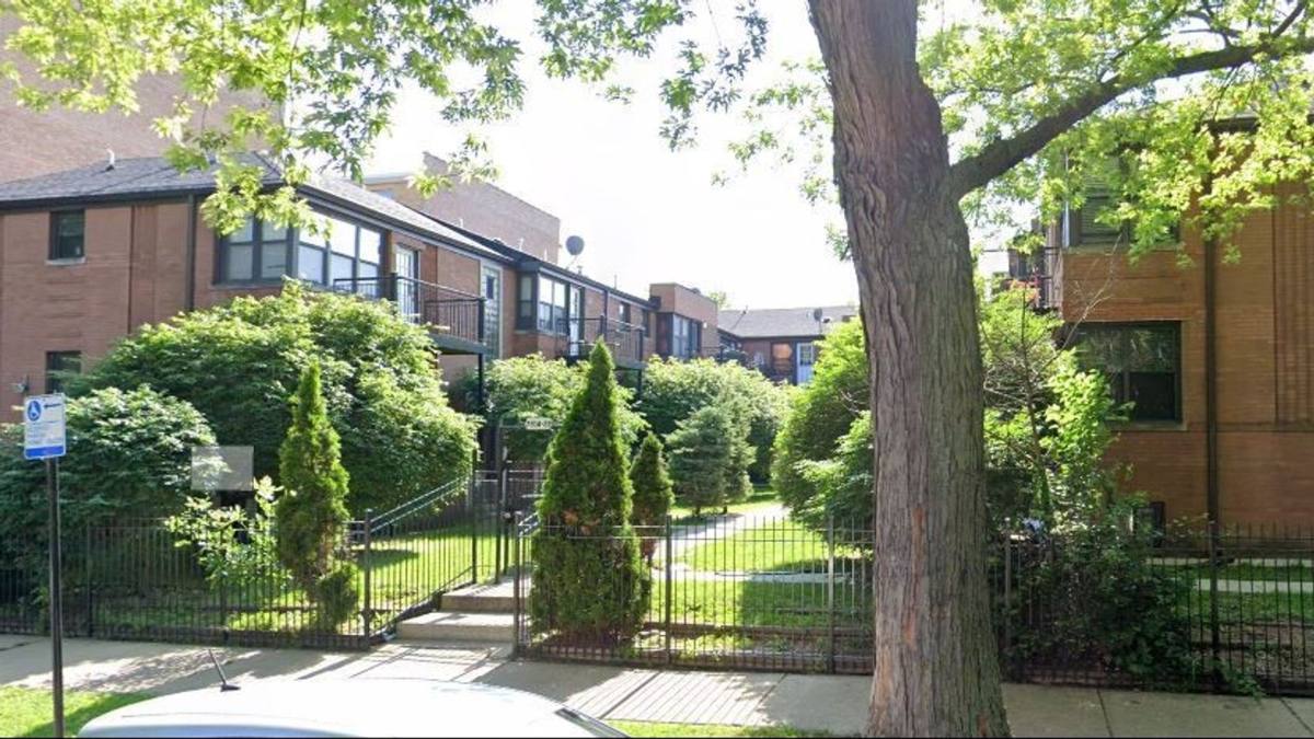 Apartment for rent at 7314 N Winchester Ave, Chicago, IL 60626