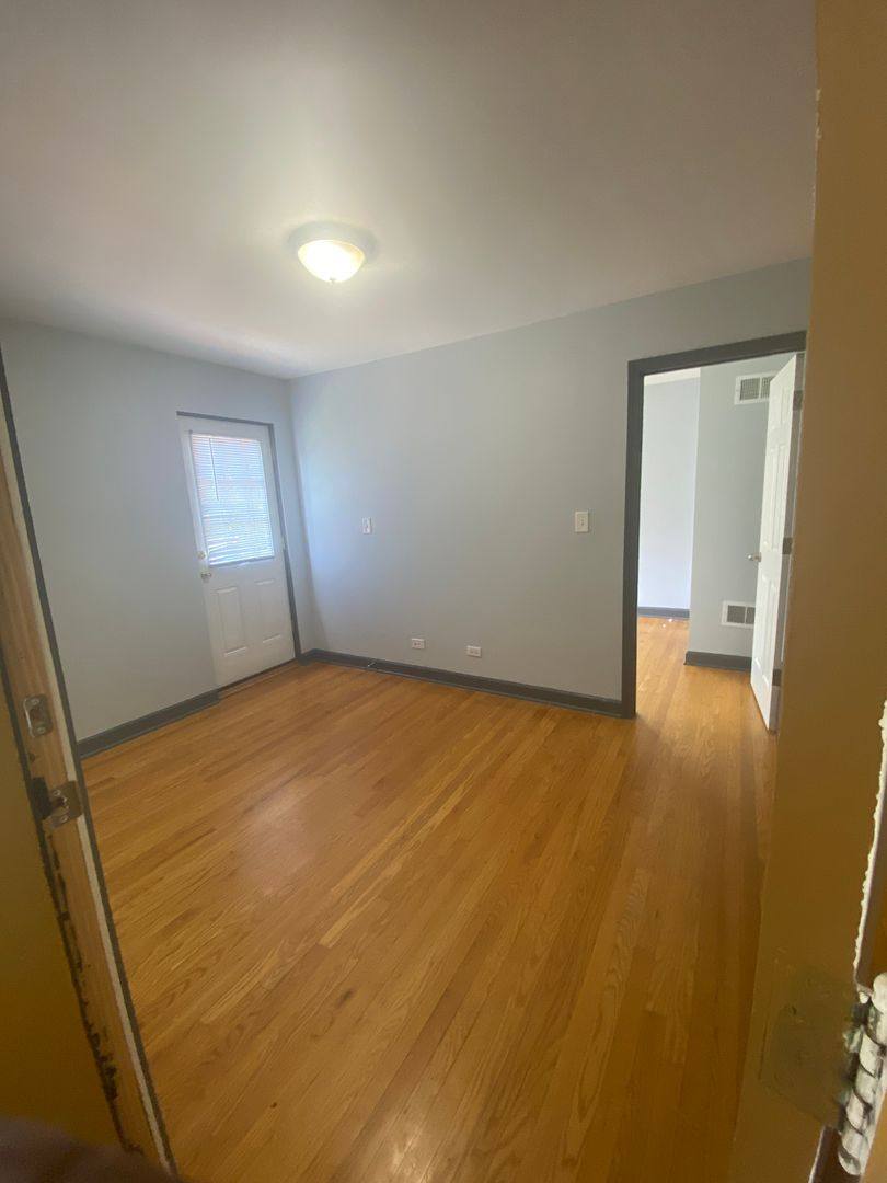Apartment for rent at 7314 N Winchester Ave, Chicago, IL 60626
