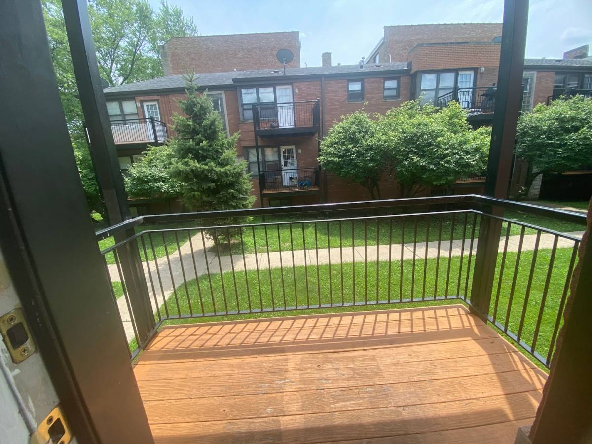 Apartment for rent at 7314 N Winchester Ave, Chicago, IL 60626
