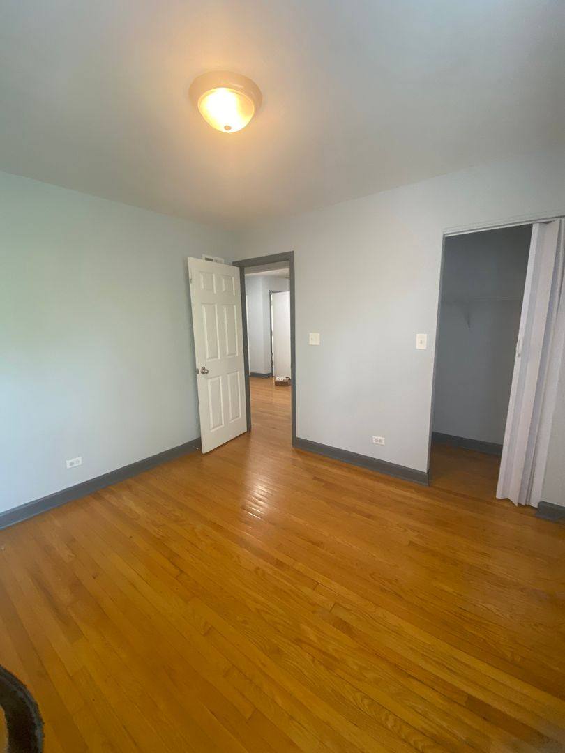 Apartment for rent at 7314 N Winchester Ave, Chicago, IL 60626