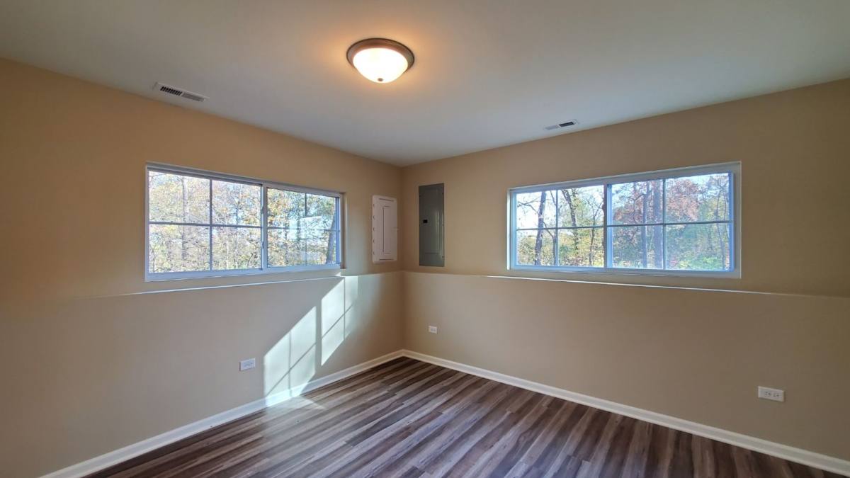 Apartment for rent at 360 Tall Tree Lane, Joliet, IL 60431