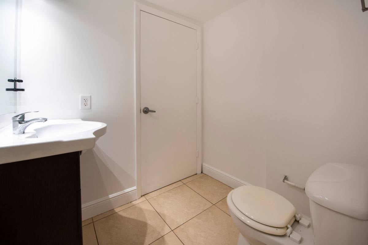 Apartment for rent at 4147 Stirling Rd, Fort Lauderdale, FL 33314