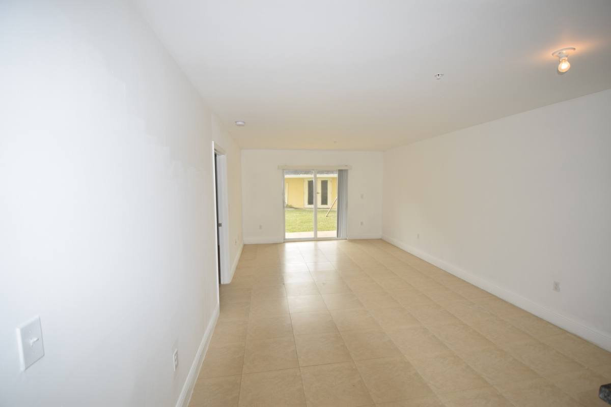 Apartment for rent at 4137 Stirling Rd, Fort Lauderdale, FL 33314