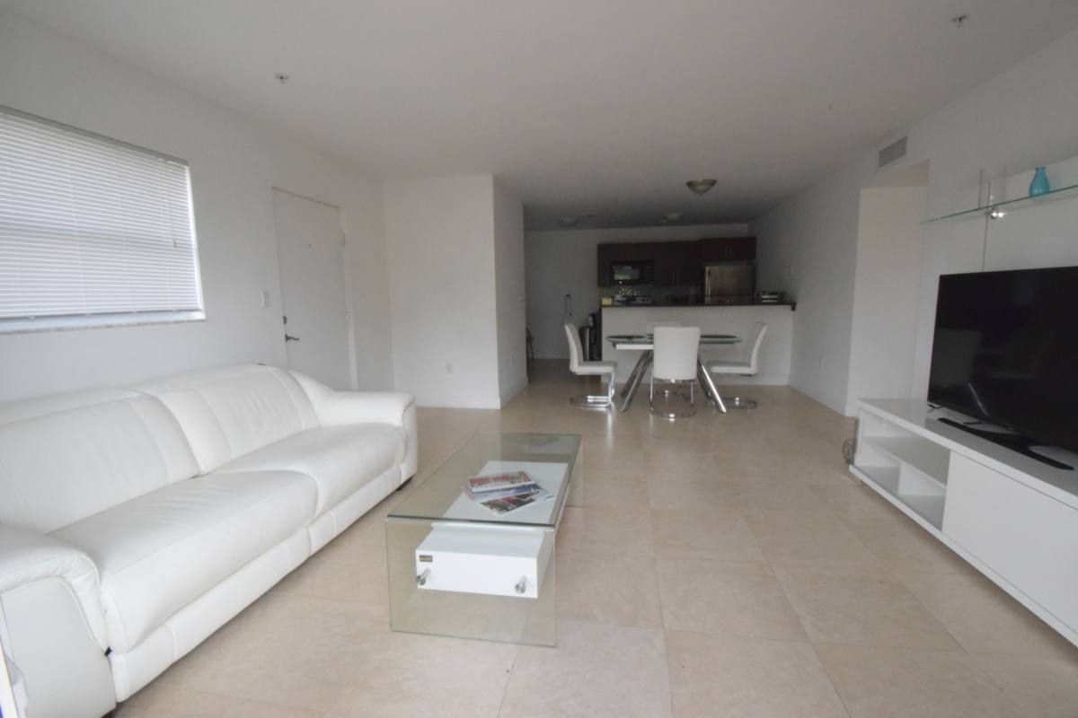 Apartment for rent at 4137 Stirling Rd, Fort Lauderdale, FL 33314
