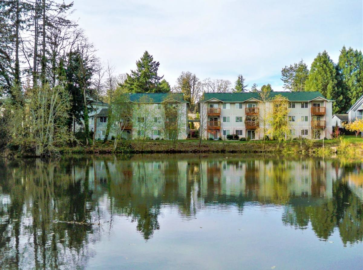 Apartment for rent at 1860 Rees Hill Rd SE, Salem, OR 97306