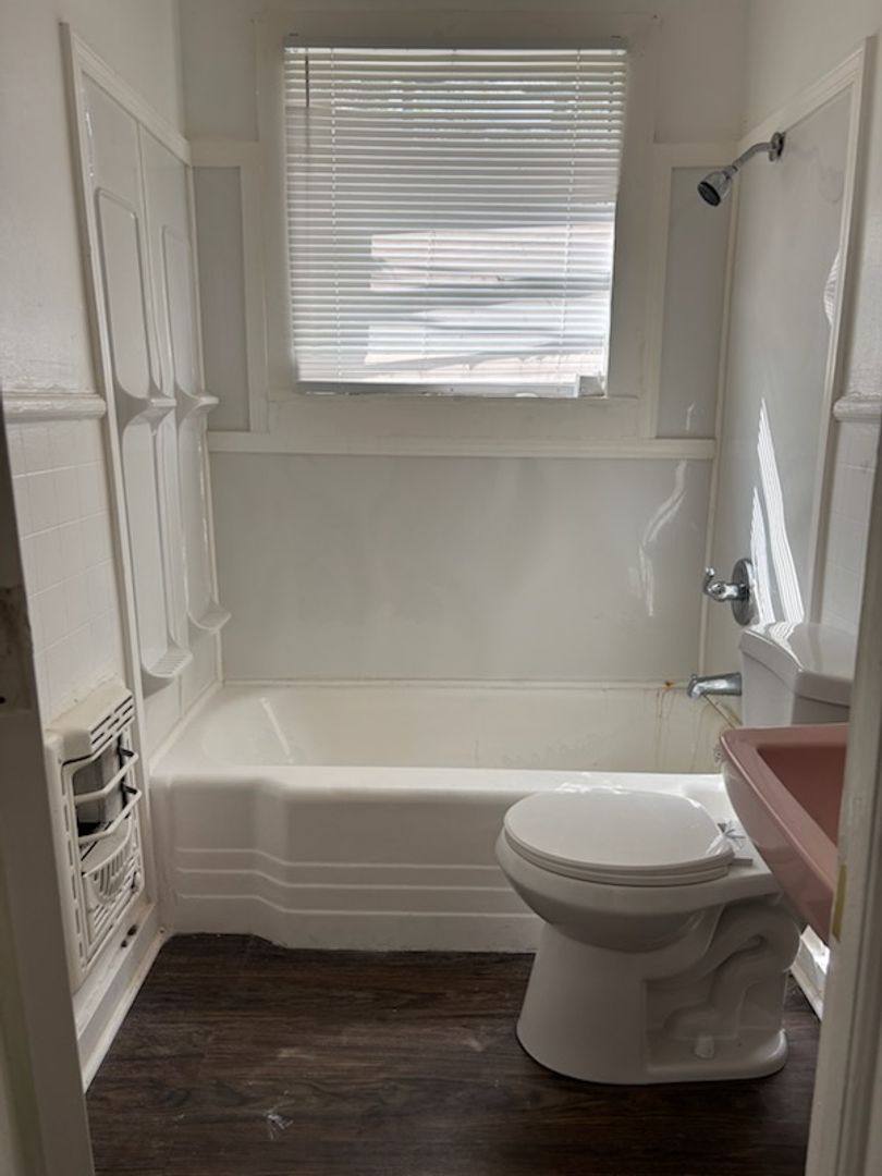 House for rent at 2016 Woodlawn St, Jackson, MS 39203