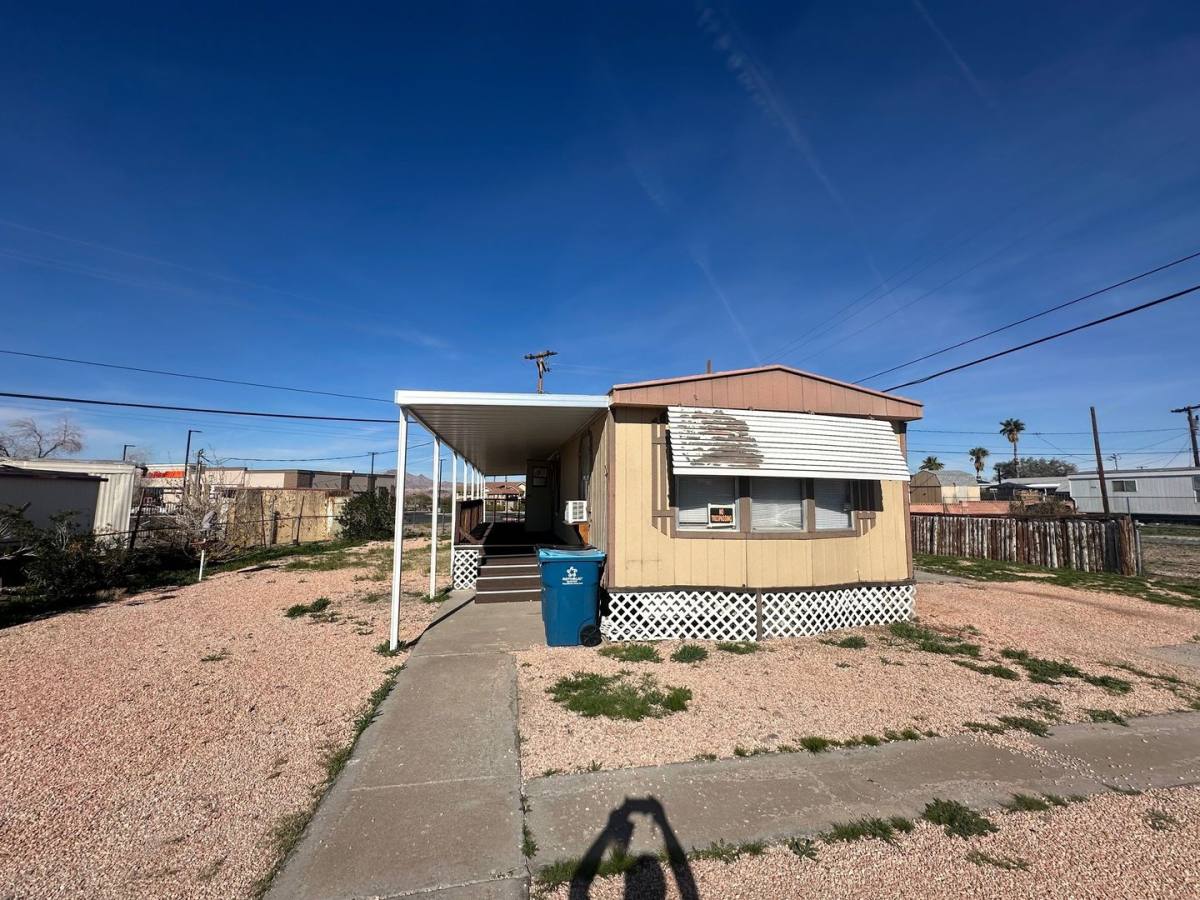 House for rent at 201 Shoshone Lane, Henderson, NV 89015