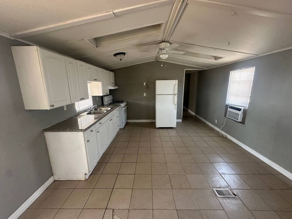 House for rent at 201 Shoshone Lane, Henderson, NV 89015