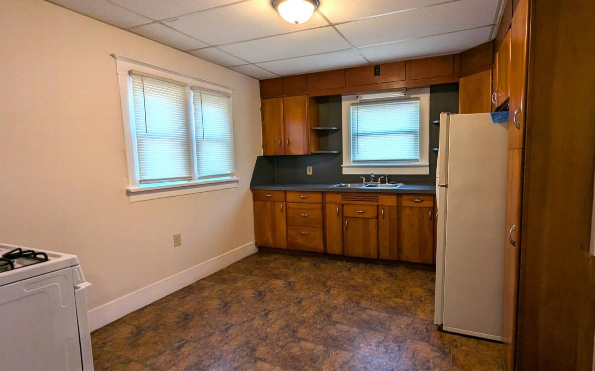 Apartment for rent at 2901 Temple St, Muskegon, MI 49444