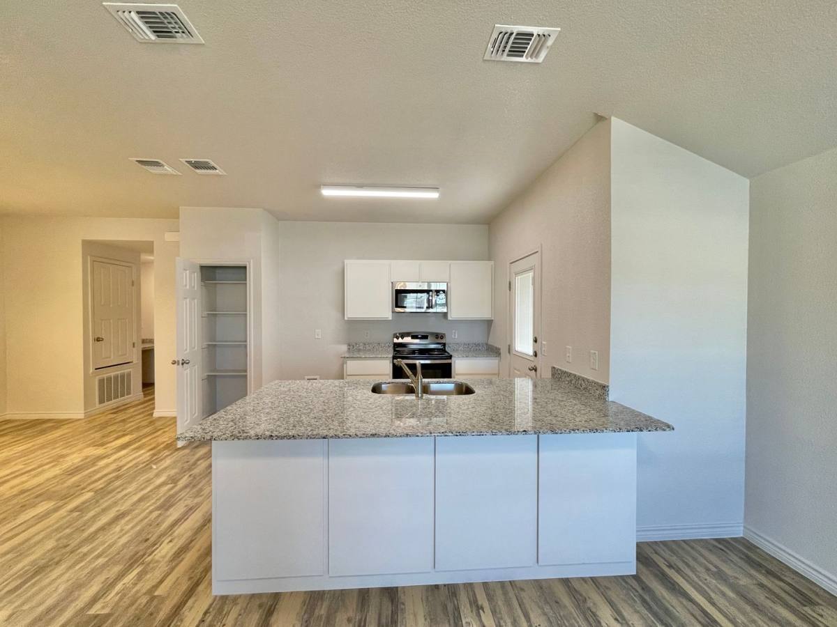 Townhouse for rent at 1805 Castroville Trail, Copperas Cove, TX 76522