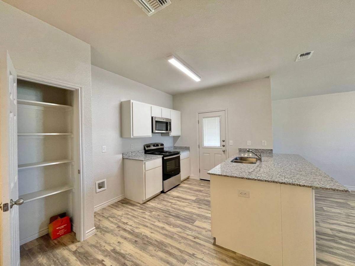 Townhouse for rent at 1805 Castroville Trail, Copperas Cove, TX 76522