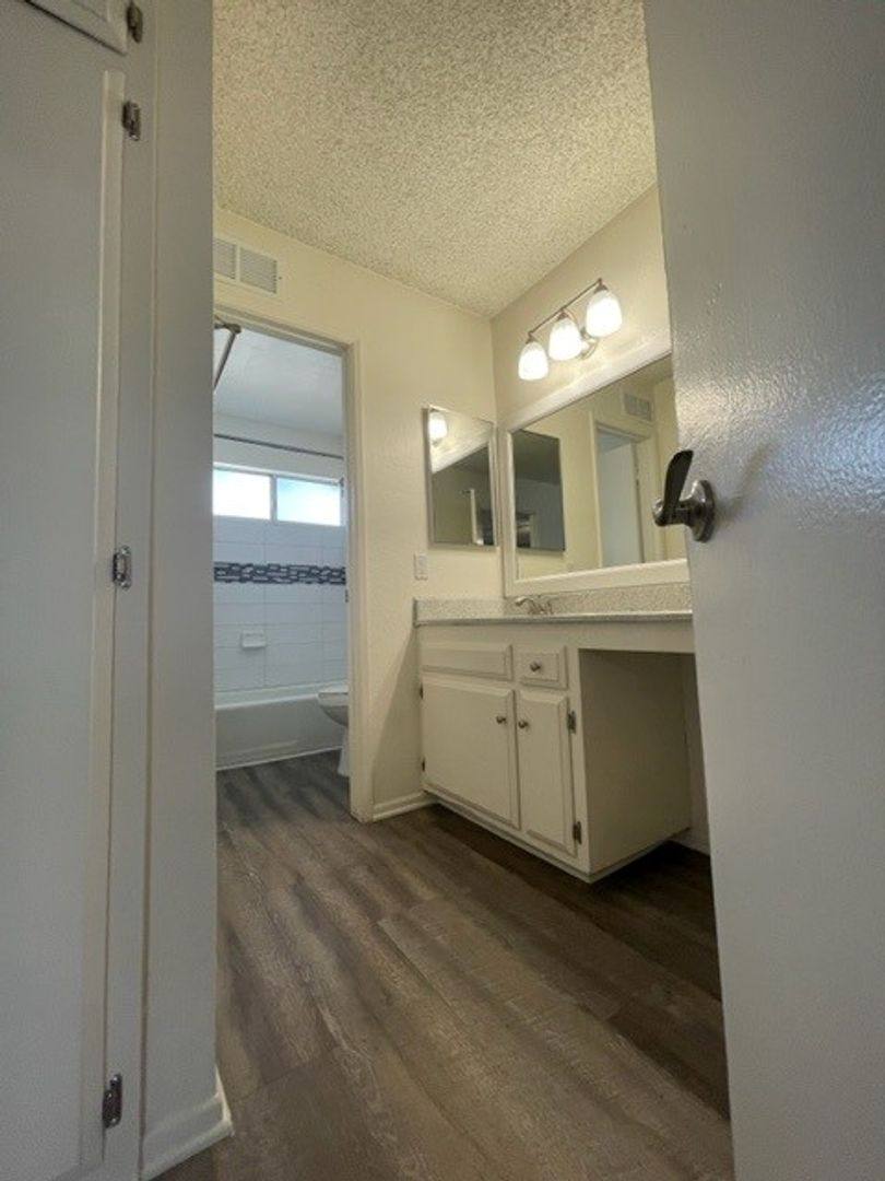 Apartment for rent at 13882 Tustin E Dr, Tustin, CA 92780