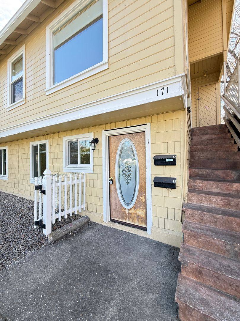 Townhouse for rent at 171 Alida St, Ashland, OR 97520