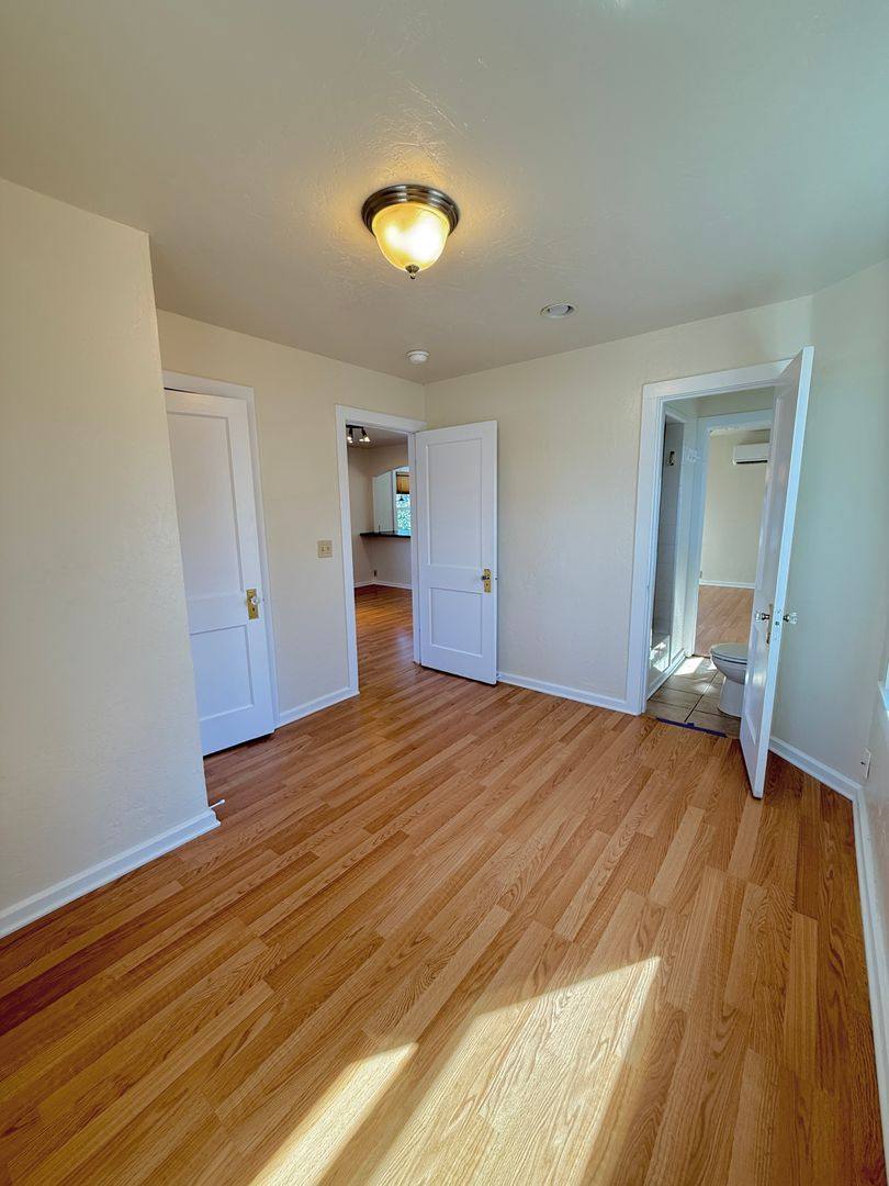 Townhouse for rent at 171 Alida St, Ashland, OR 97520