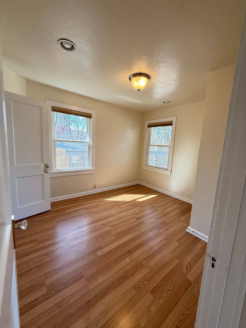 Townhouse for rent at 171 Alida St, Ashland, OR 97520