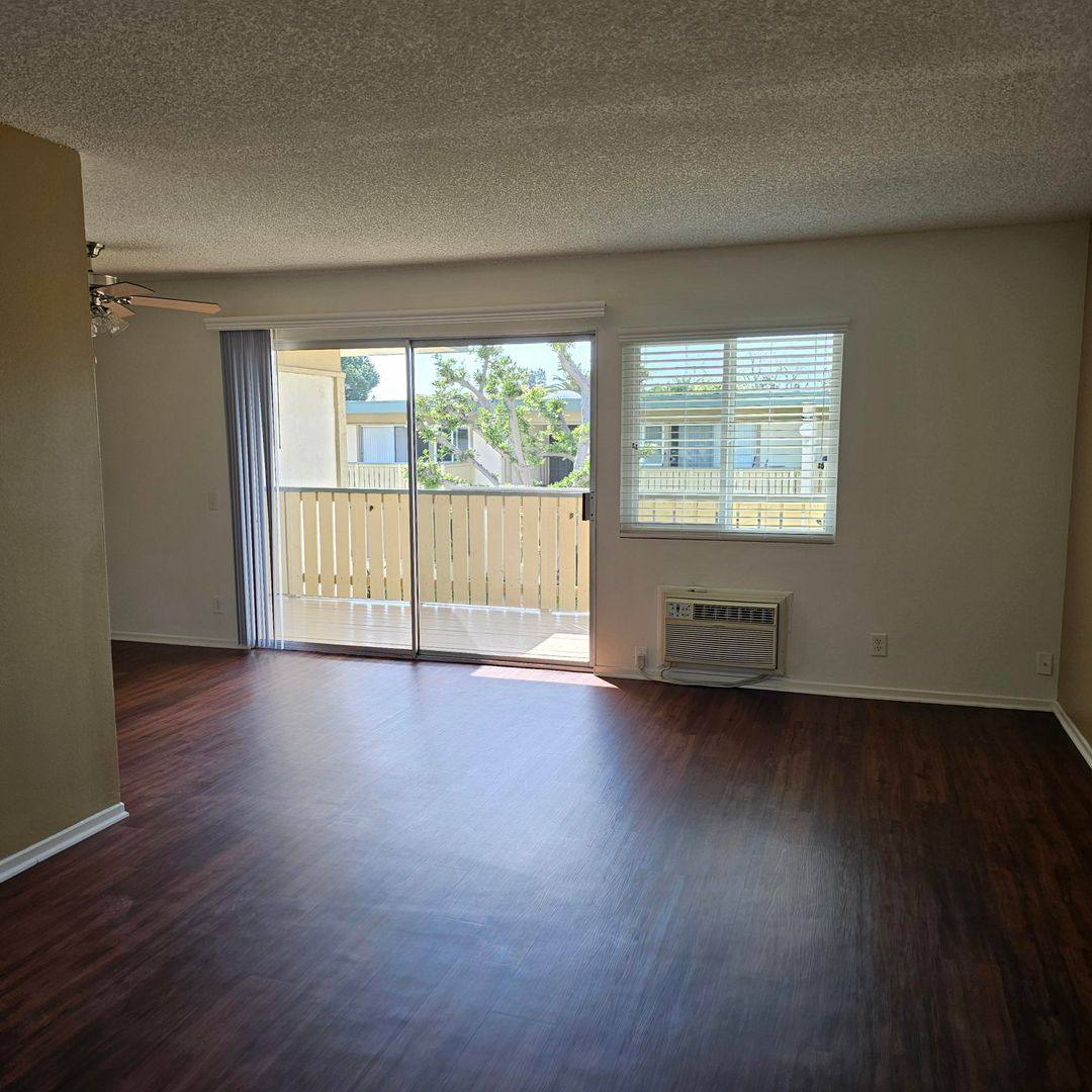 Apartment for rent at 1950 E Santa Clara Ave, Santa Ana, CA 92705