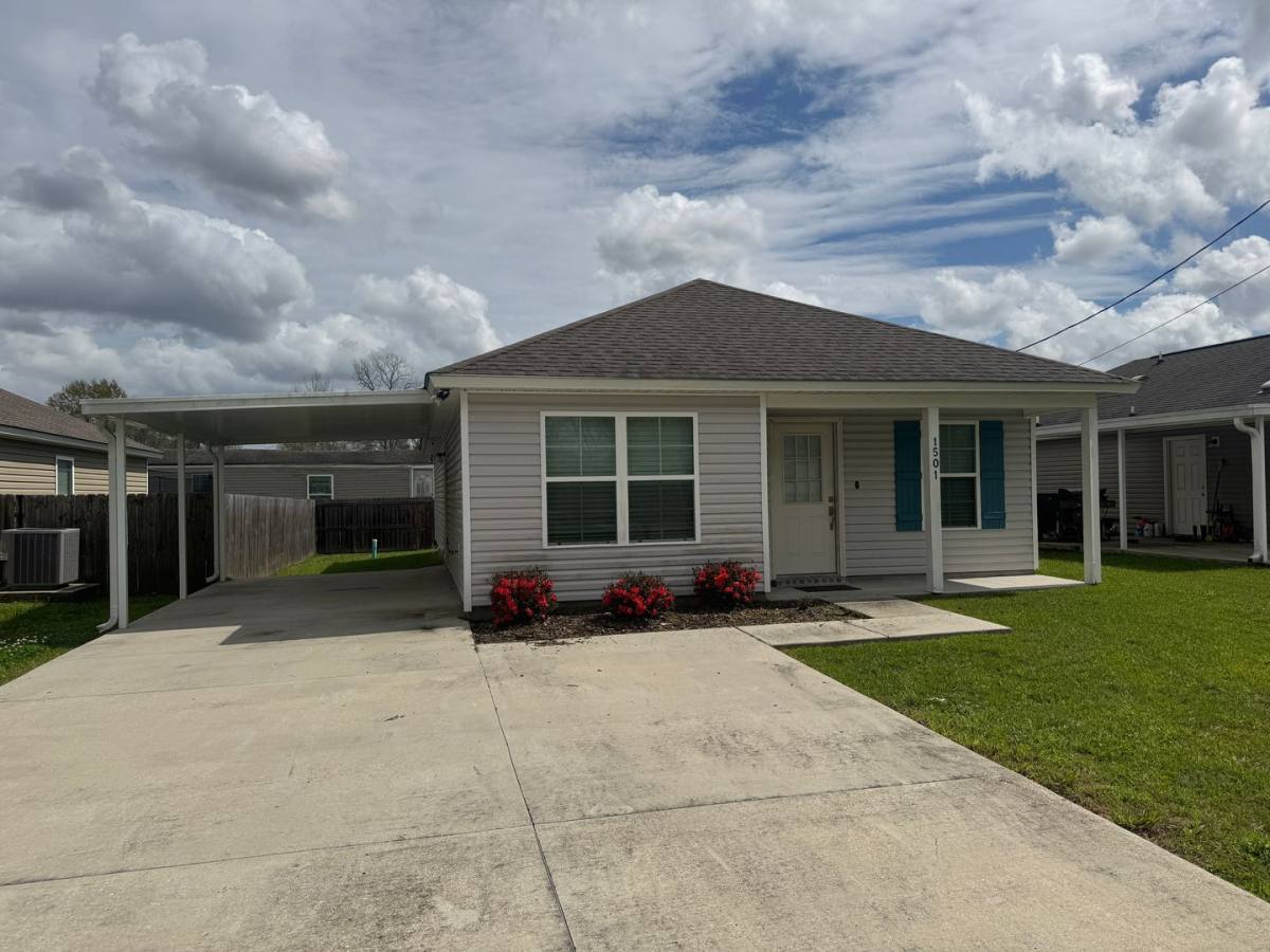 House for rent at 1501 Ravier Lane, Sunshine, LA 70780