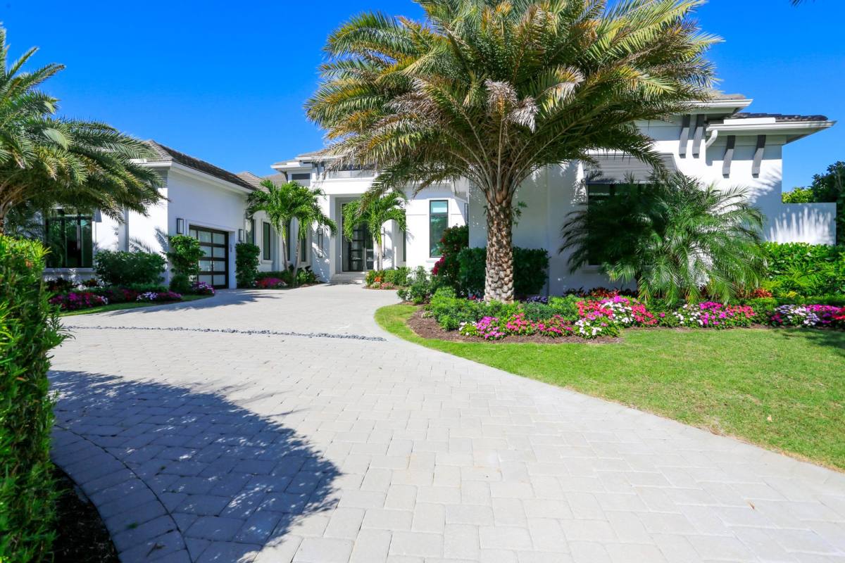 House for rent at 3123 Crayton Rd, Naples, FL 34103