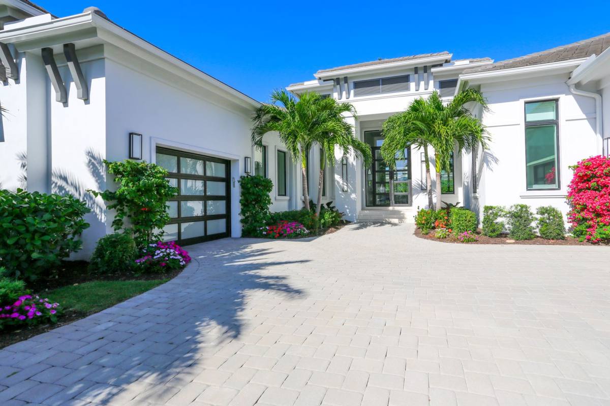 House for rent at 3123 Crayton Rd, Naples, FL 34103
