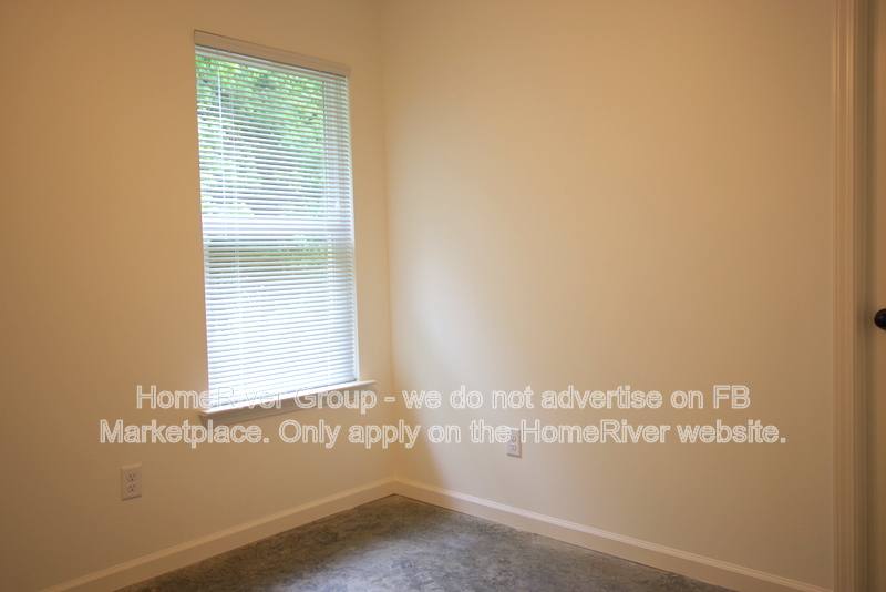 House for rent at 2975 Lake Park Rd, Memphis, TN 38127