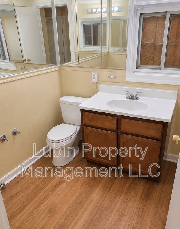 House for rent at 2527 Calvert Ave, Memphis, TN 38108