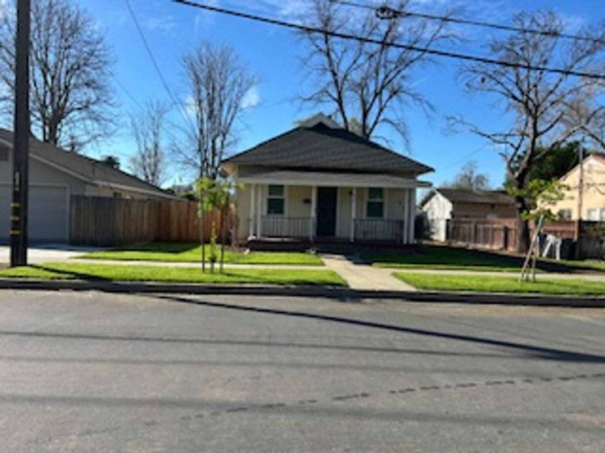 House for rent at 414 N St, Woodland, CA 95695