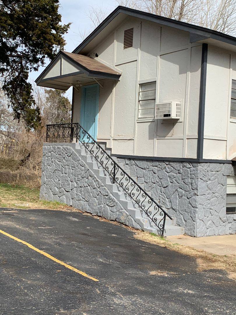 Apartment for rent at 6905 NW 13th St, Oklahoma City, OK 73127
