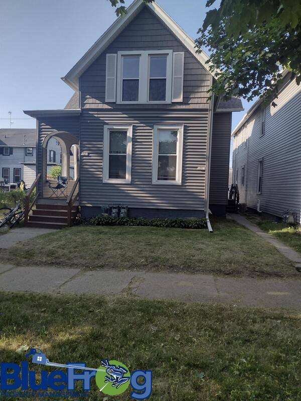 Apartment for rent at 1009-1011 Superior Ave, Sheboygan, WI 53081