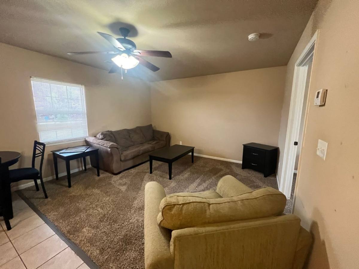 Apartment for rent at 20950 Humanity Lane, Saint Robert, MO 65584