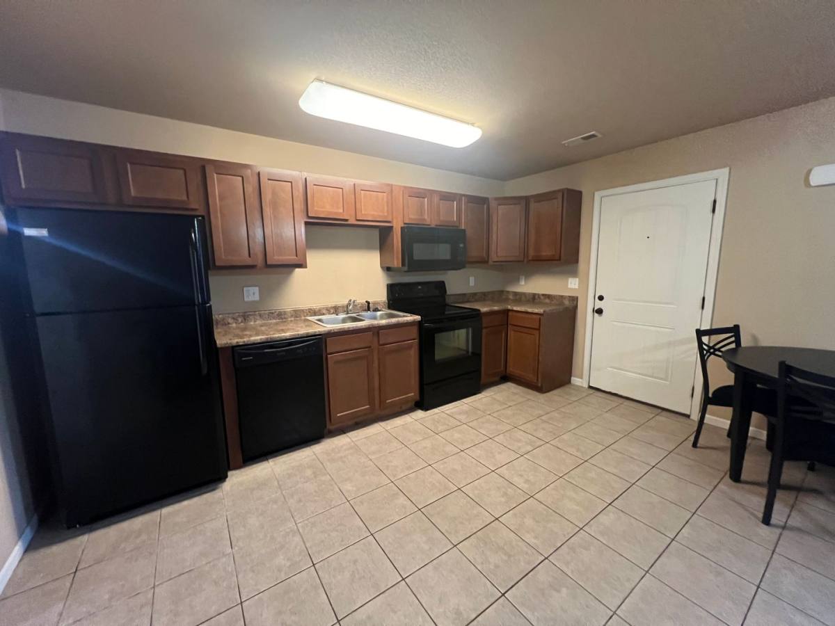 Apartment for rent at 20950 Humanity Lane, Saint Robert, MO 65584